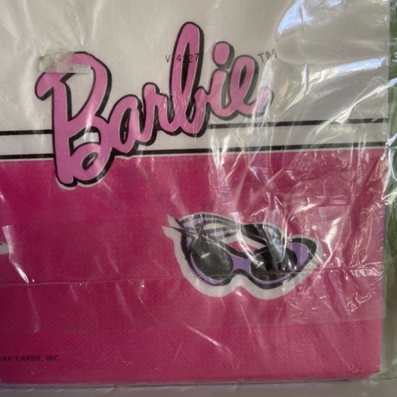 NEW - VTG 1993 HALLMARK MATTEL BARBIE PAPER PARTY TABLECLOTH Cover 54" X 89"   O - Picture 3 of 6